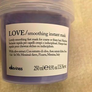 Davine’s Smoothing Instant Mask.